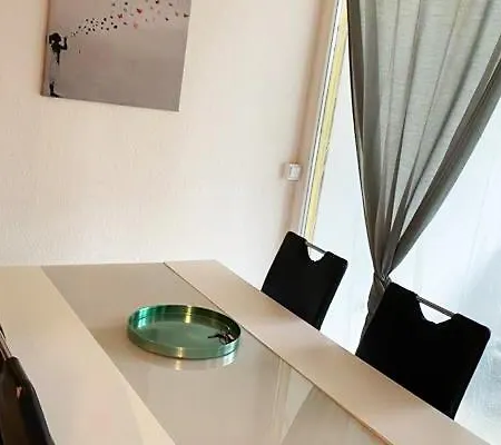 Workers Bensberg ברגיש גלאדבך